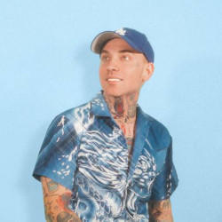 Blackbear • Everything Means Nothing